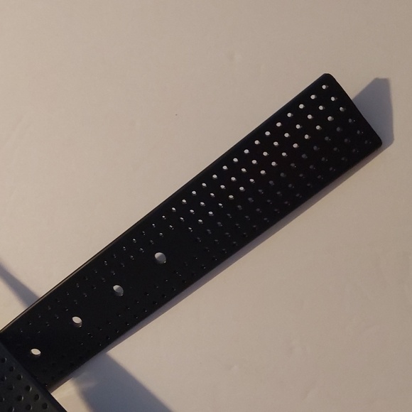 Women's Black Silicone Rubber Edgy MOD Silver Square Buckle Belt New Sz.S/M - Picture 5 of 7